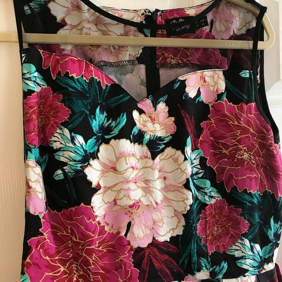 Dolly and Dotty Elizabeth Dress in Floral Print - Picture 4 of 4